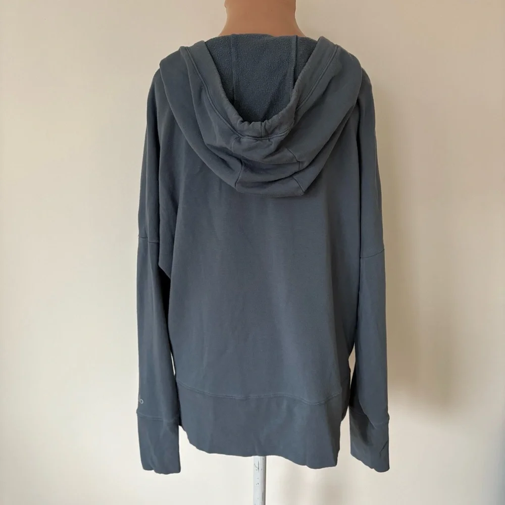 ALO YOGA Fluid Tunic Hoodie Tunic Concrete Gray Blue Scooped Neck Sweatshirt M - Picture 5 of 9